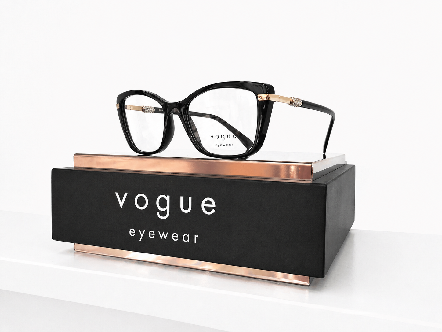 Vogue Model 05