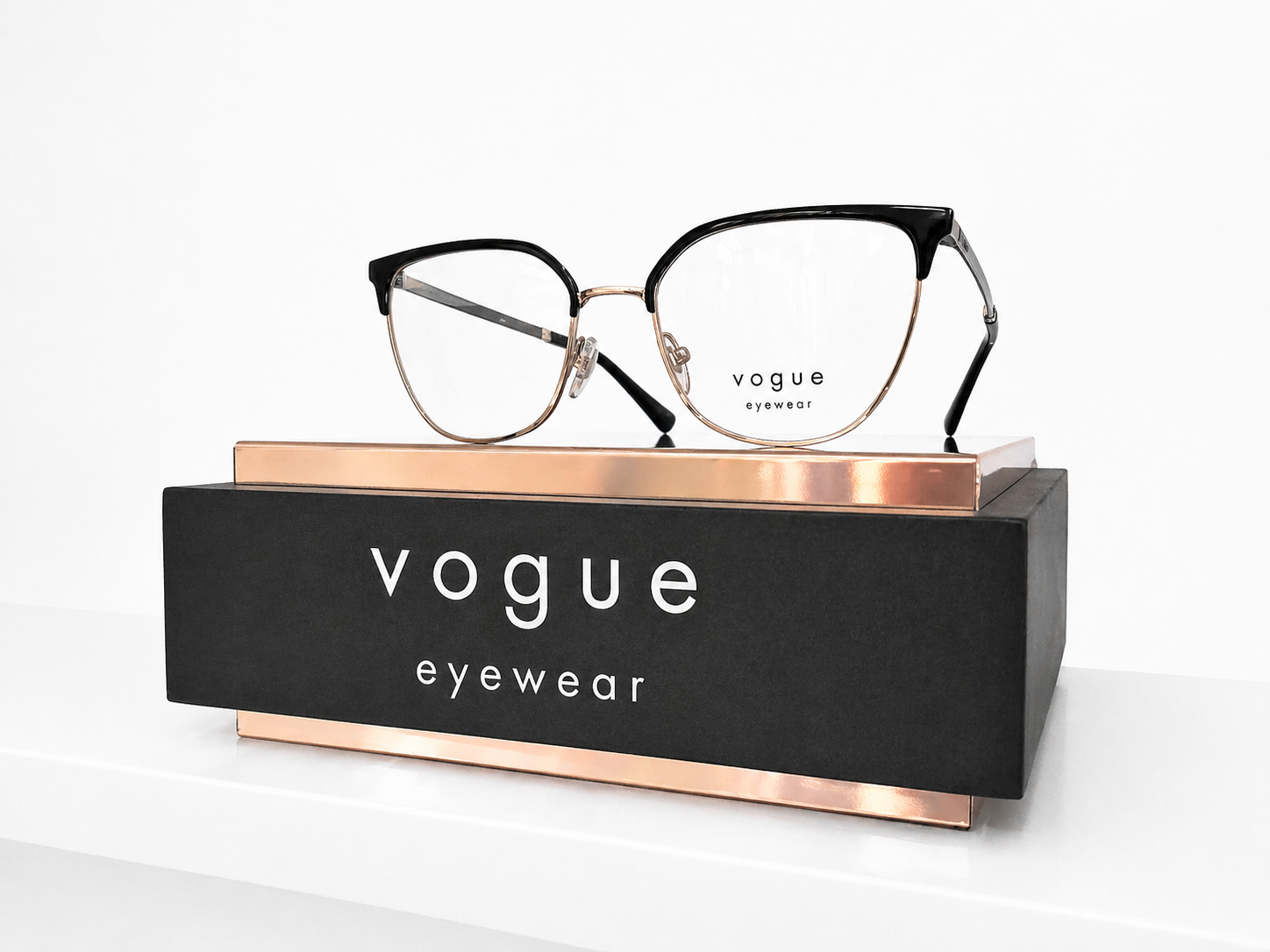 Vogue Model 06