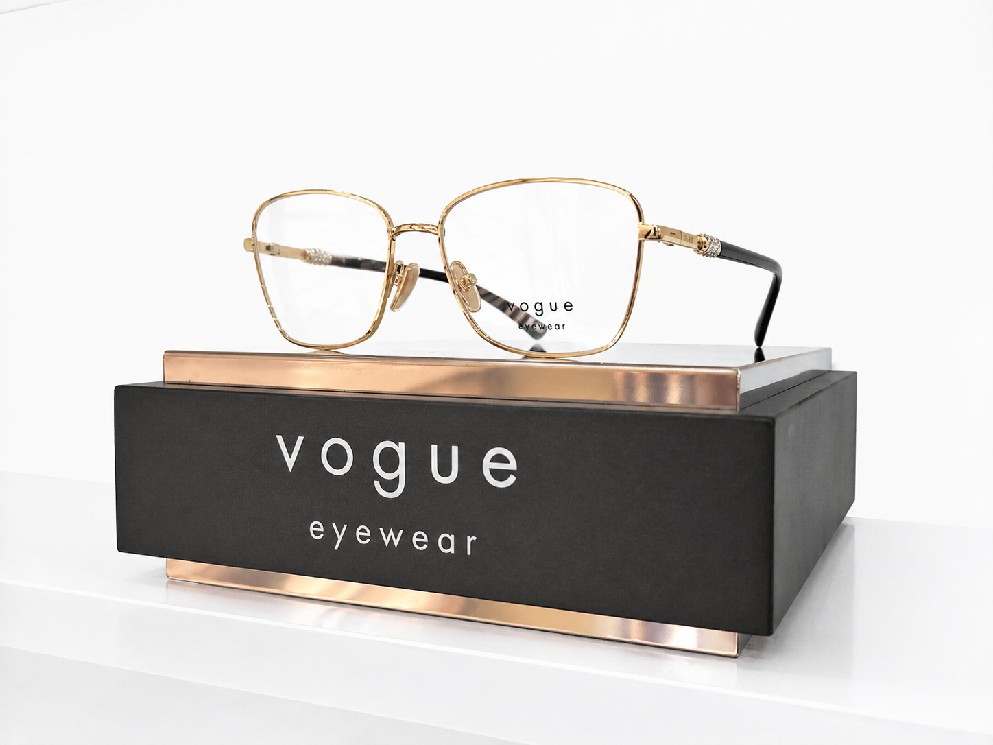 Vogue Model 08